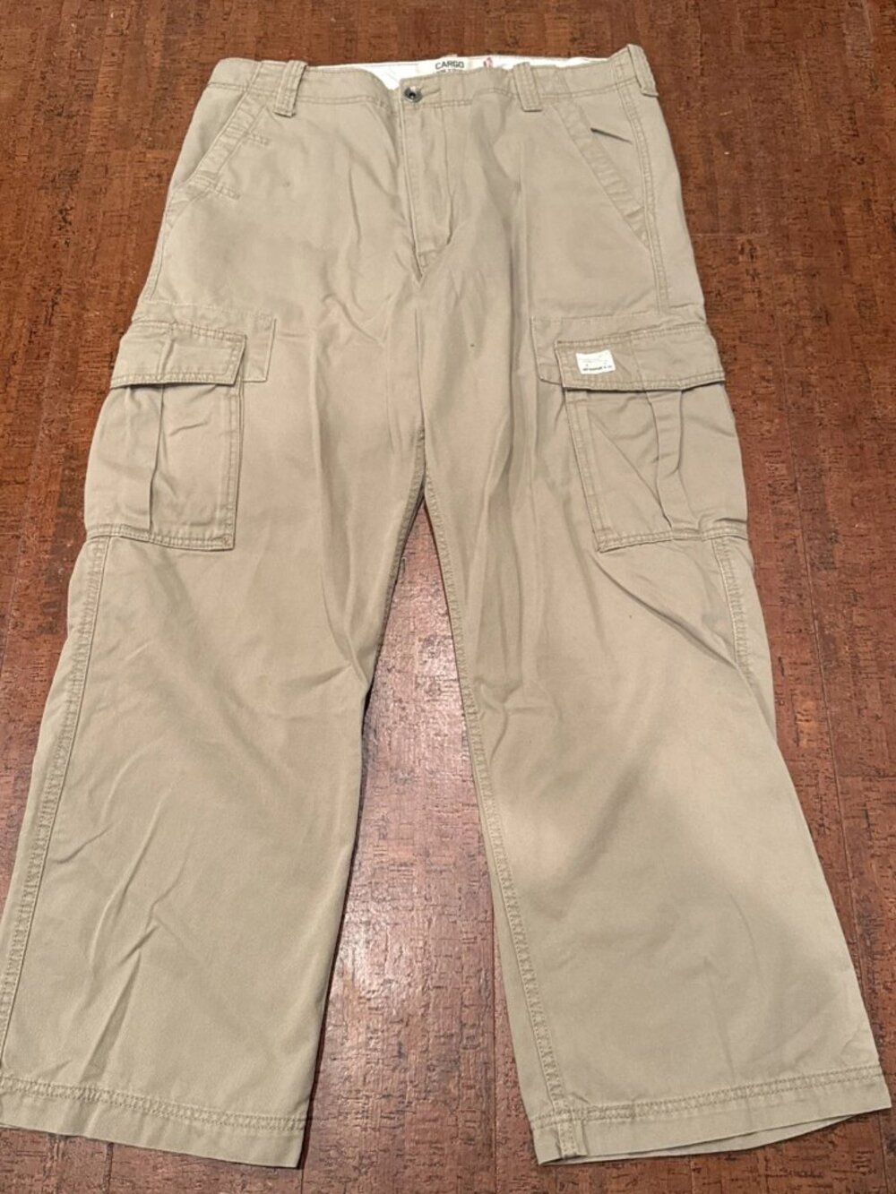 Levi’s 36X30 Khaki Cargo Loose Straight Pants 100%-Cotton